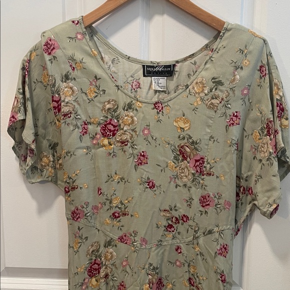 Floral Midi Dress in Green by Molly Malloy Size 12 - Picture 3 of 5